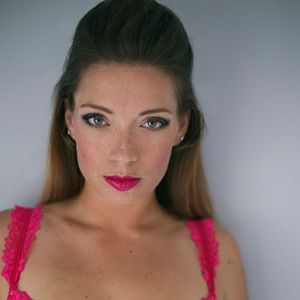 Meet your Posher, Alicia